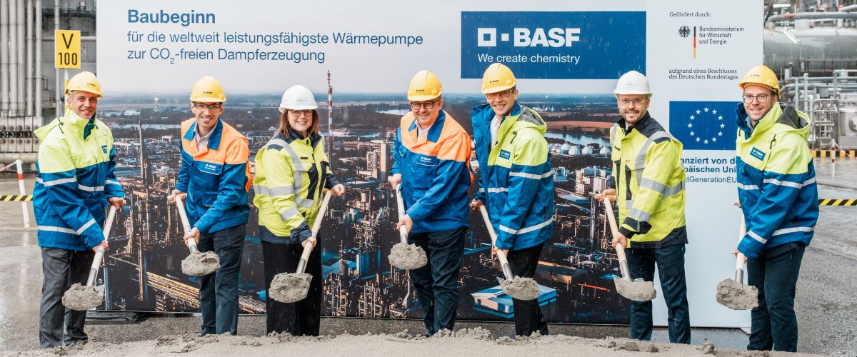 Symbolischer Spatenstich für die Großwärmepumpe am BASF-Stammwerk in Ludwigshafen  am 24.09.2025.